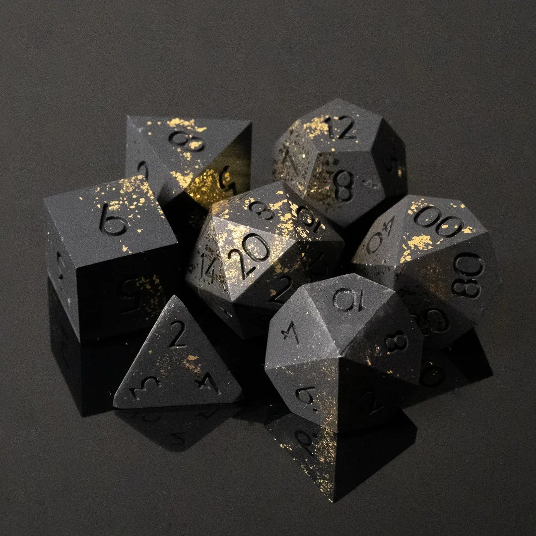 detectmagicdice's tweet image. For consideration: which set is your favorite?

#jesmonitedice #sharpedgedice #handmadedice