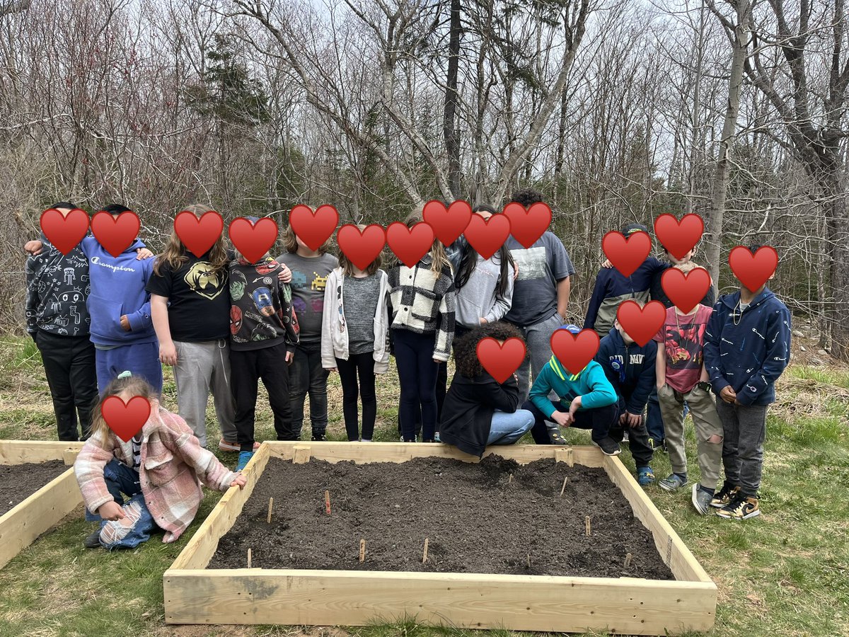 We planted a few bulbs this week 🌸 <a href="/HumberParkElem/">Humber Park Elementary</a>