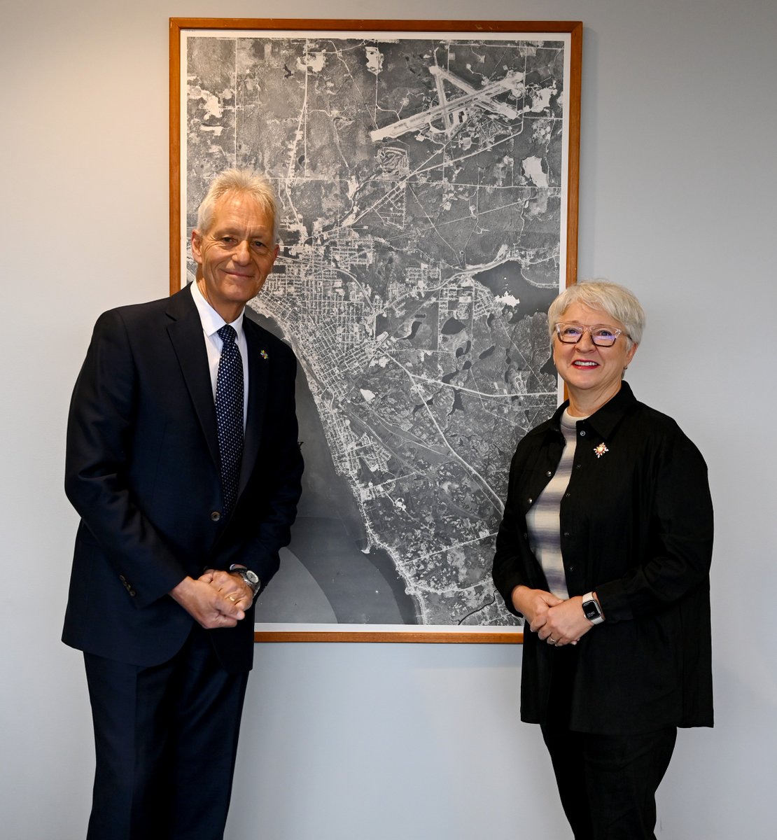 We’re honoured to welcome the Honourable Edith Dumont, Lieutenant Governor of Ontario, to North Bay today! This morning, she attended City Hall and met with Mayor Chirico.