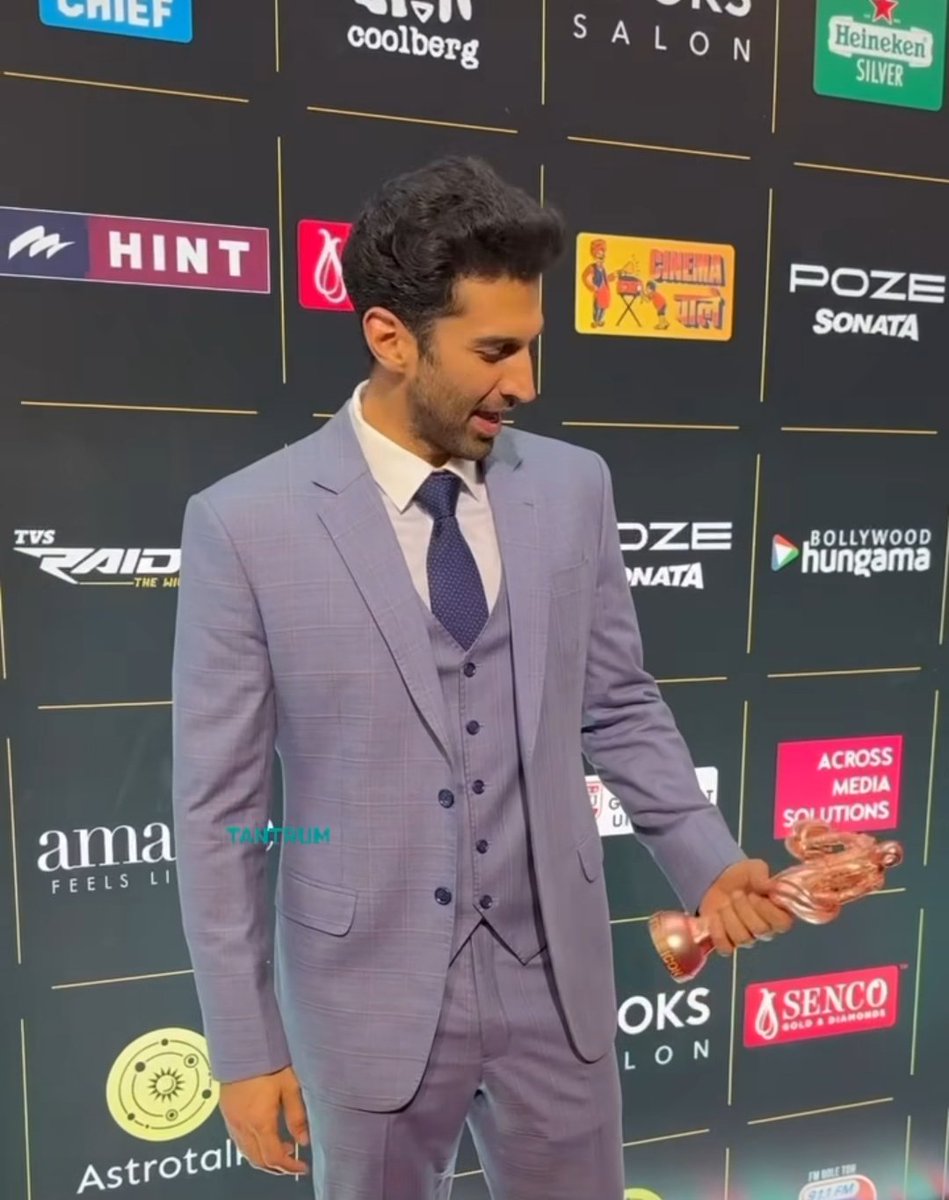 hehe number what award for the night manager? 🤲🏼💙

#AdityaRoyKapur