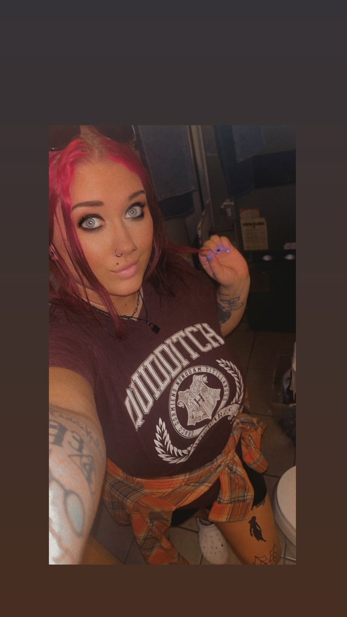 stephsteph52's tweet photo. 💋❣️🍒 https://t.co/QAQhWnv026