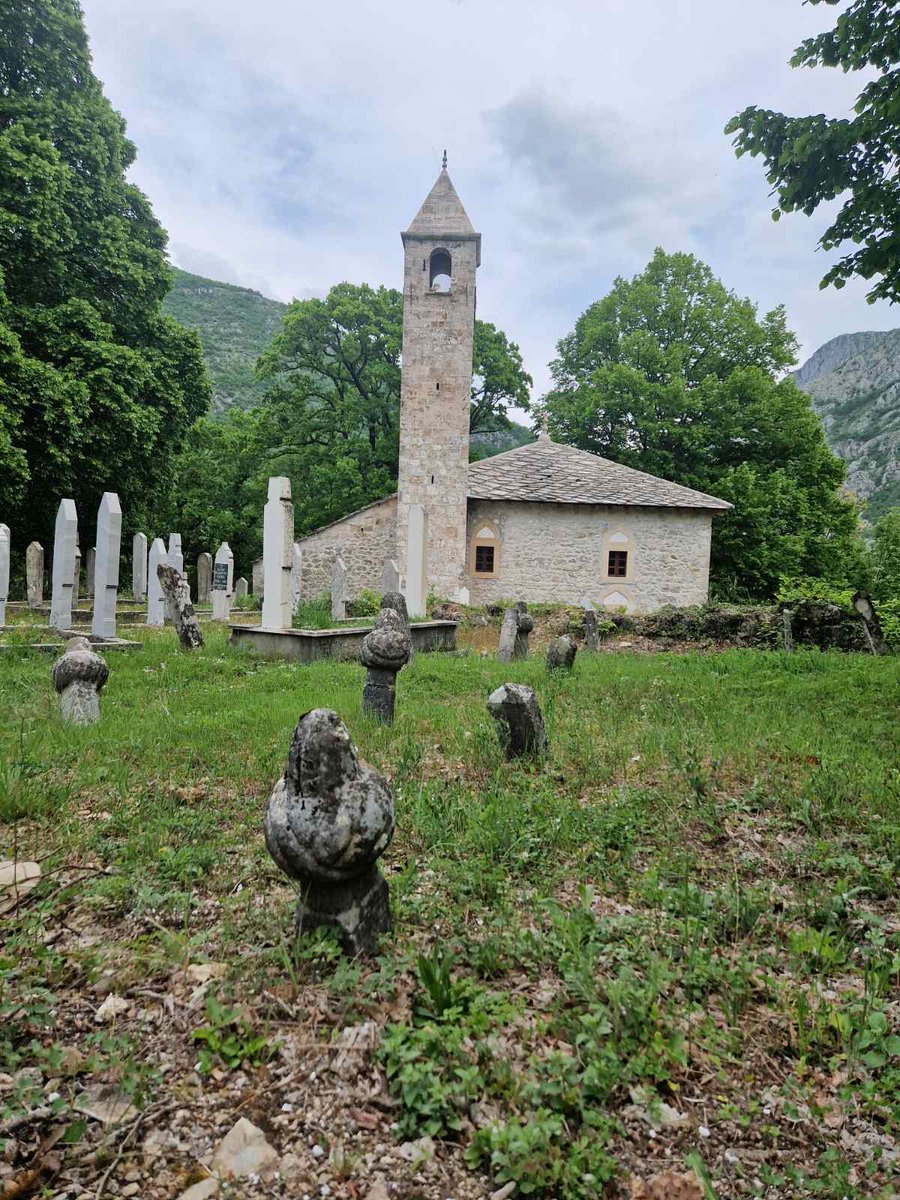 Dabrica, Bosna i Hercegovina, džamija Sefer-age Begovića.