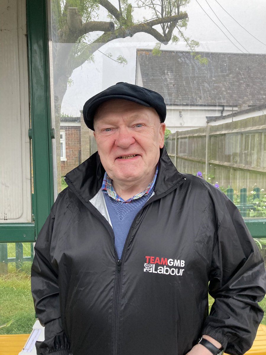 WestVaughan's tweet photo. The polls have closed and although this is last seasonโs colours the @GMBPoliticsLDN @GMBPolitics #TeamGMB jacket served me well (as always) today #GOTV #labourdoorstep with @LabourInRoyston https://t.co/kyWV455sxS