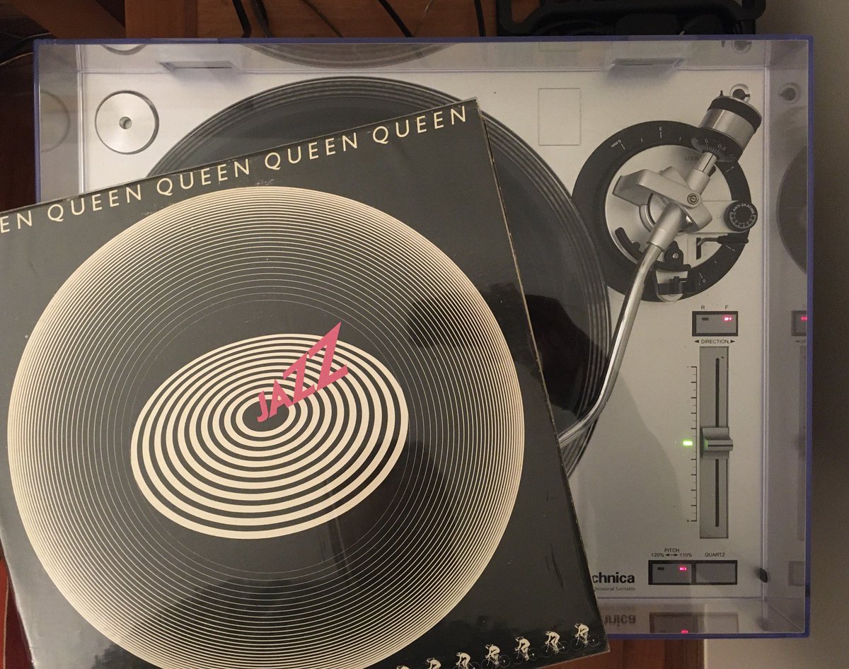 Queen - JAZZ

#NowSpinning
music for #makingcomics