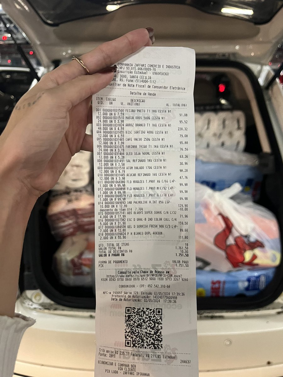 belamuller's tweet photo. Primeira parte da compra entregue na Defesa Civil de Porto Alegre.
Sigam doando! Amanha farei mais compras e entregarei lá.

No post abaixo, saldo antes da compra, comprovante de pagamento e saldo agora (ja com novas doações)⬇️

pix bebelmuller@yahoo.com.br https://t.co/M169x1TIWD