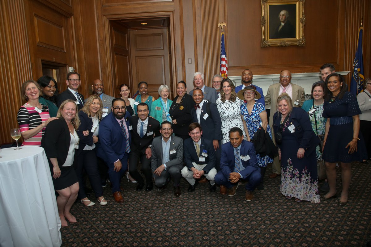 EndPolioNow's tweet photo. Yesterday, Rotary members celebrated progress in the effort to #EndPolio and the work of US leadership at a reception honoring Congressional Champions of Polio Eradication at the US Capitol. https://t.co/jxXSYN2RoZ