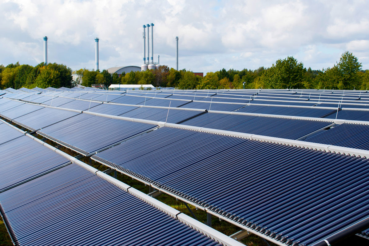 solnetz's tweet photo. Große #Solarthermie im modernen #Fernwärme-Mix
#Online-#Sprechstunde am 6. Mai für Kommunen, Stadtwerke und Presse erklärt Solarthermie als Multitalent für Wärmenetze. Kostenlos! Veranstalter: @difu_d + Solites. Anmeldung hier: https://t.co/Bm1GyOcrA5 https://t.co/o8009Ju2Dp