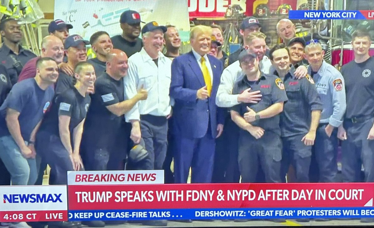 President @realDonaldTrump delivers pizza to firefighters and police officers in NYC, while Joe Biden gets delivery of ice cream at the White House by the Visiting Angels. #NewsMax