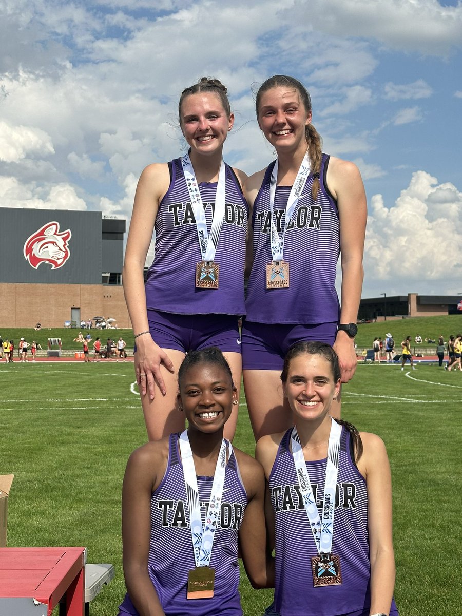 ❗️All-League❗️
Vanderwall, Johnson, Jeanette and, Mays get 3rd and 🅰️ standard in the women’s 4x800m relay with a blazing time of 9:06.58