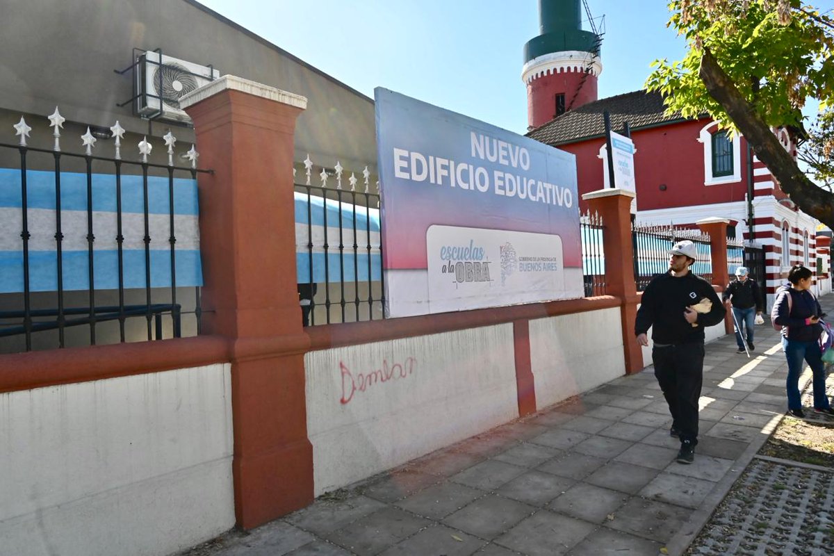 Hoy en Merlo, junto al gobernador @Kicillofok y al intendente @gustavomenendez inauguramos la Escuela de Educación Especial N°502 “19 de Septiembre”, escuela creada en marzo de 1976, que llega a tener su edificio propio.