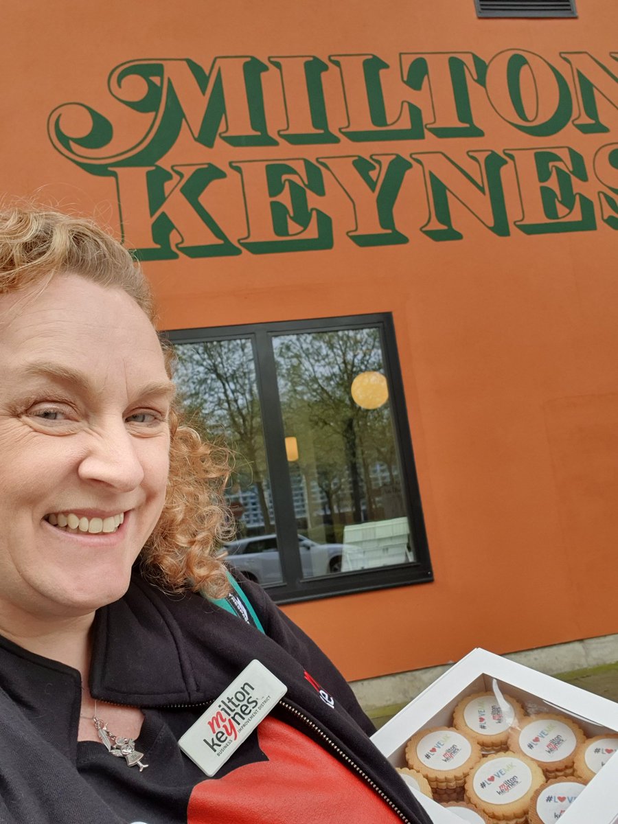 Well that was fun, and tiring 😂 What an amazing #lovemk day. Huge shout out to <a href="/wonderduo/">Carys Underwood</a> who works tirelessly across social media to make this magical day happen 👏🏼🙌❤️ <a href="/DestinationMK/">DestinationMK🎈</a>