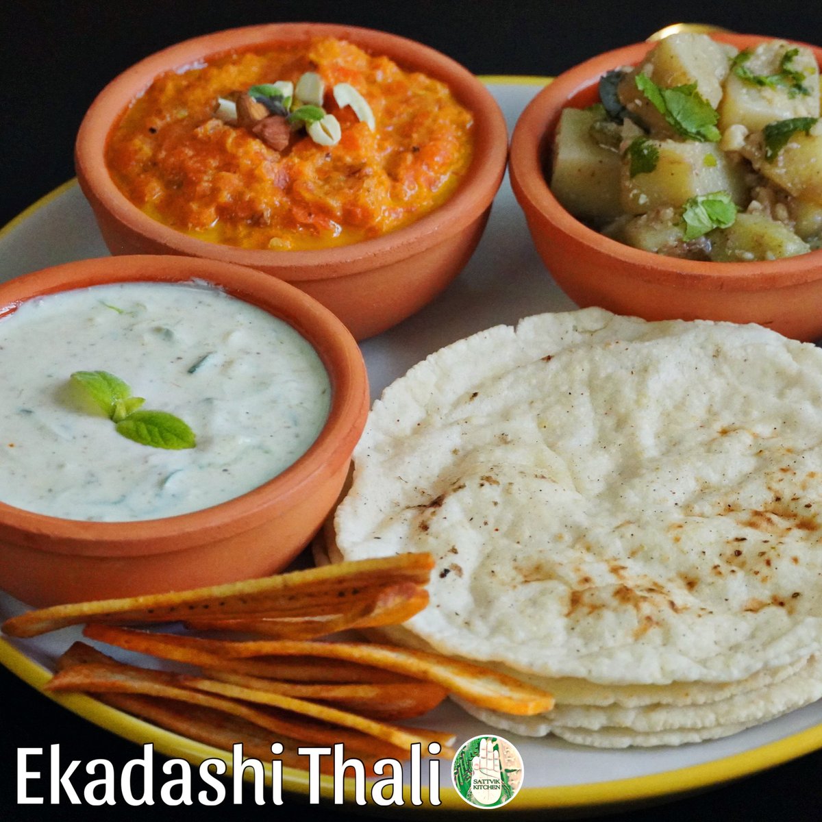 Ekadashi Farali Thali | Vrat friendly Meal recipe | Vrat Roti Sabji recipe youtu.be/EWbfgl6crJk ☘️ #ekadashi #prasad #recipe