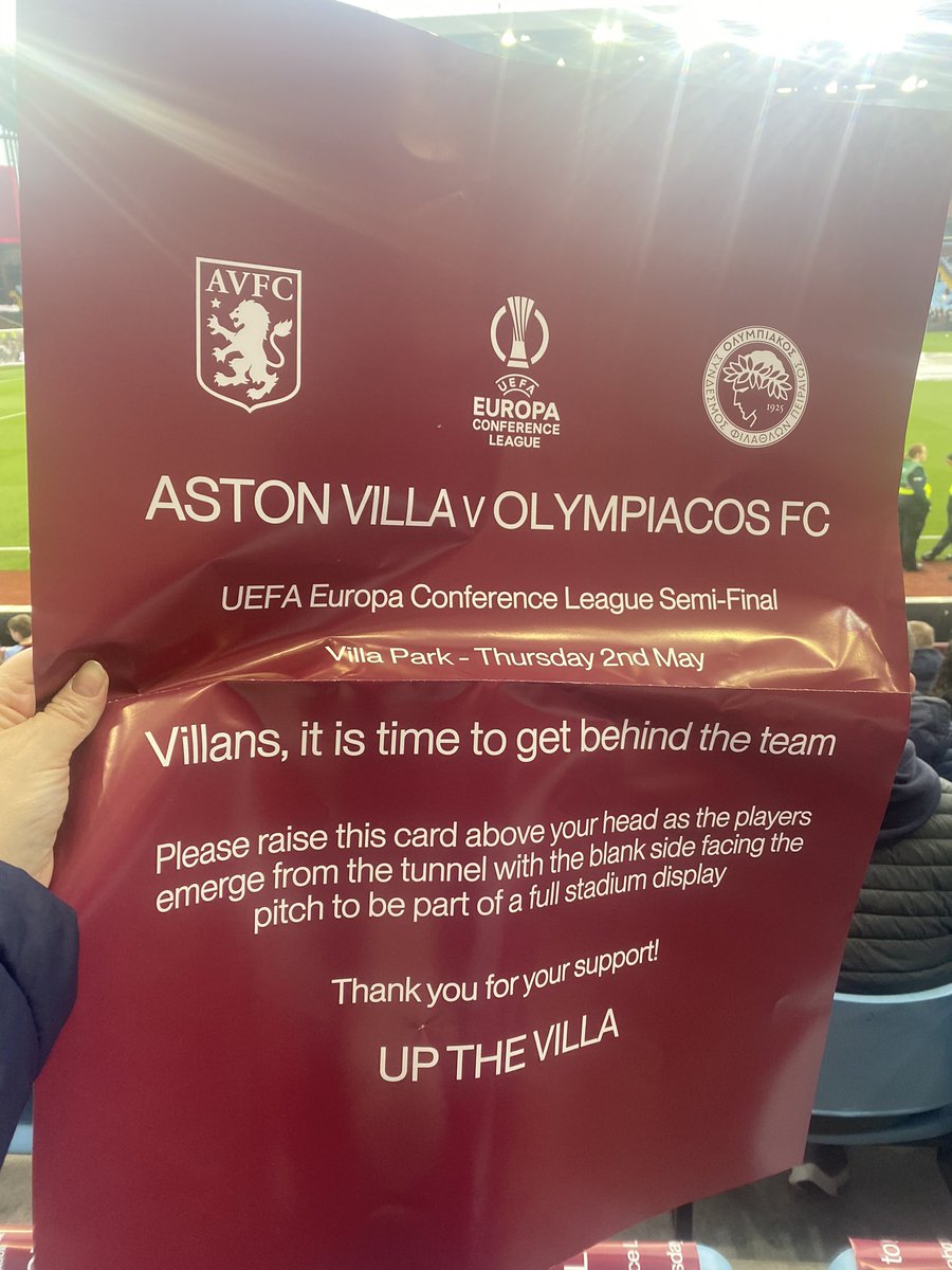 Don’t all go crazy! Look how far we’ve come! From holding the “Proud History What Future?” In 2016, To holding the 2nd one up tonight i’m  super proud of my club, it’s only first half & anything can happen in football! #UTV #AVFC #VTID 💜💙