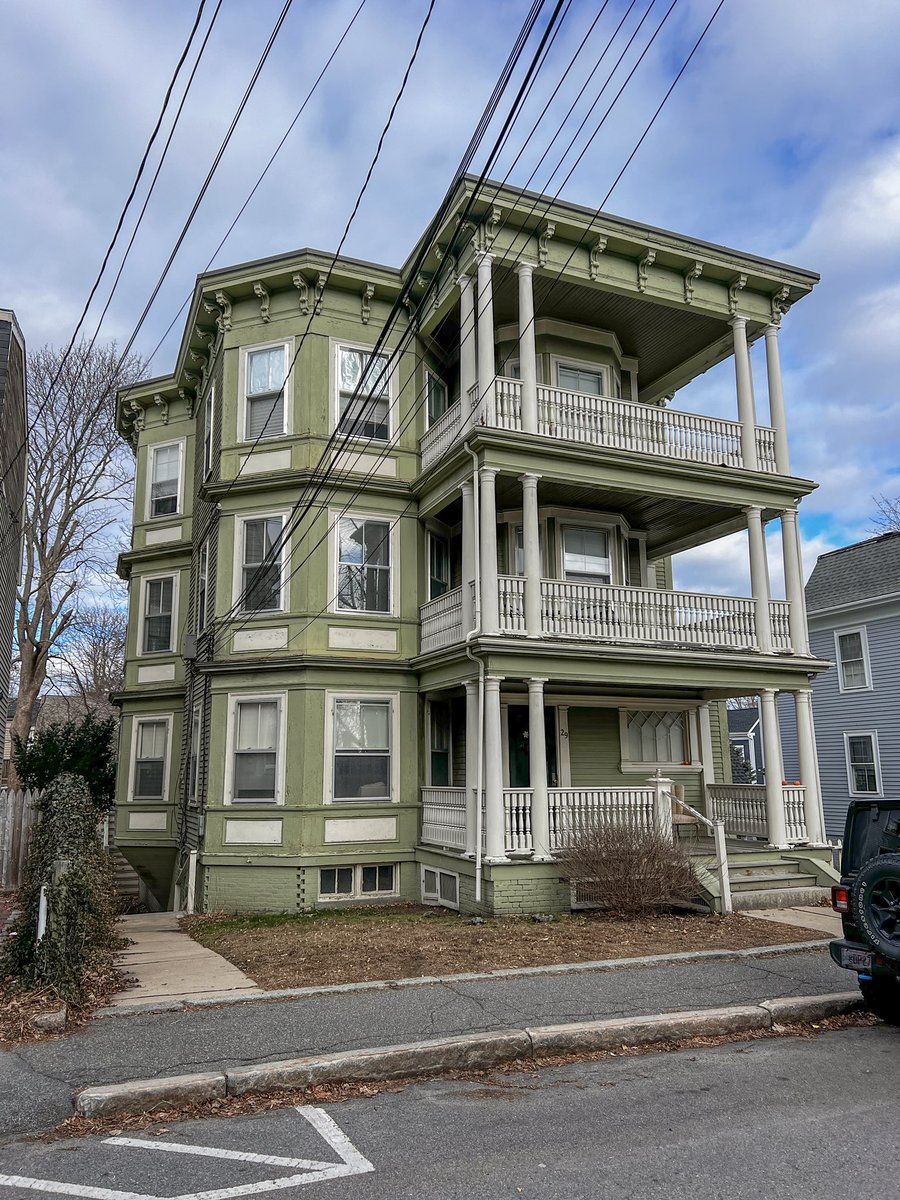 berkie1's tweet photo. Built in 1920, this 9-unit Marblehead building on a 3,400sf lot has a density of 112 units per acre. 

Monday’s town meeting will ask voters to support rezoning just 1% of its total land area to allow for 15 units per acre, in compliance with MBTA Communities.

📍 Marblehead, MA https://t.co/fN0yaCvhSM