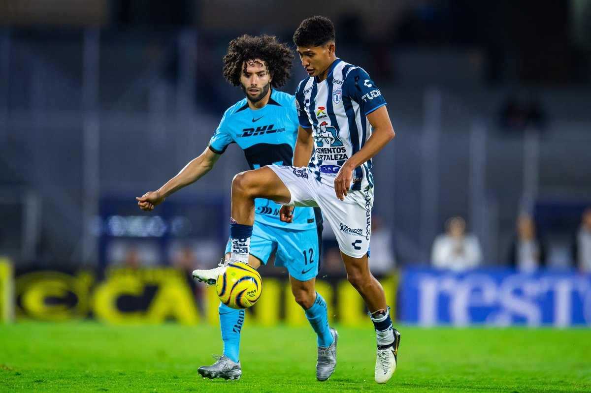 ¡A ver, los leo! ¿Será Pachuca un rival cansado o motivado ante Pumas? 🤔🐾🩵