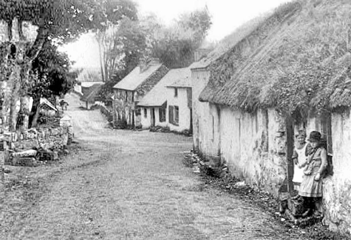 Glenoe Village. County Antrim. c1900.
(NLI)
