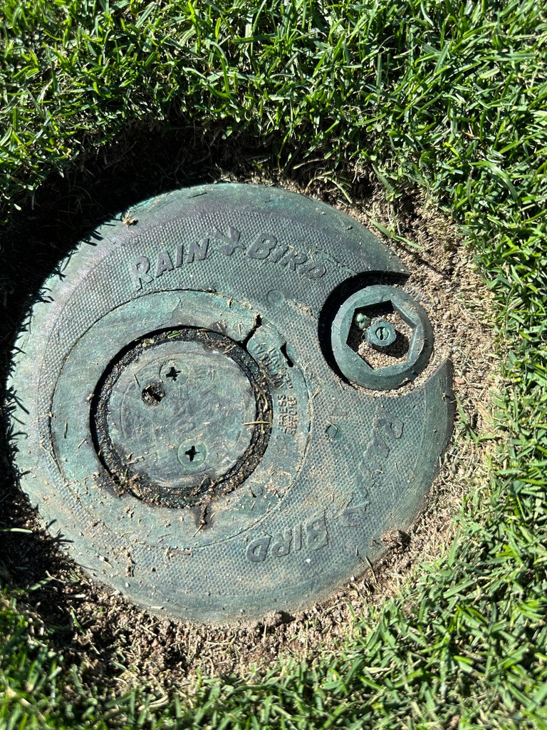 Looking for sprinkler repair or cost-saving solutions for your irrigation needs? Our crew has more than 40 yrs of repair expertise, plus rebuilt Rain Bird® Eagle 750 Series rotors, case assemblies and complete sprinklers that can save you money!  Call 800-492-8378! #sprinklers ⛳️