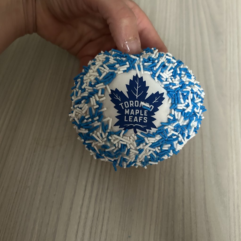 Check out the @MapleLeafs donuts @TimHortons! They taste as good as they look! Grab one and get into the playoff spirit! When I saw the writing on it and the beautiful design I was thinking wouldn’t it be incredible to make a collection of donuts or even one donut with a…