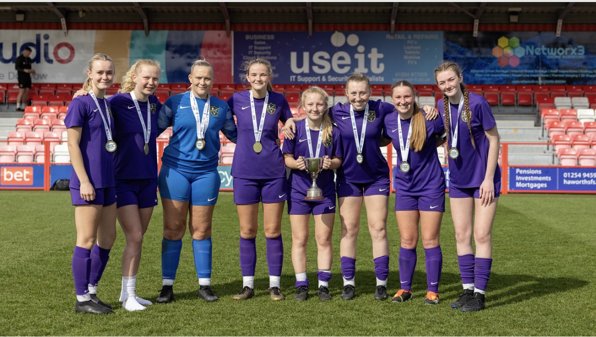 chappas_ava's tweet photo. Champions💜 https://t.co/d5Bxg5bhs7