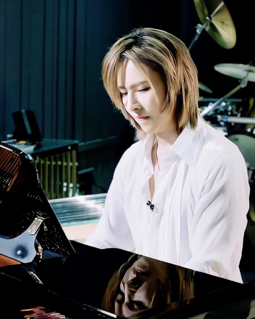 How are you feeling, #YOSHIKI?🌹Your health is very important not only for you, but for all of us 💕 Get more rest and try not to worry, every minute of relaxation helps your recovery. We're always with you ❤
#TeamYoshiki #WeAreX 
#takecareofyourself