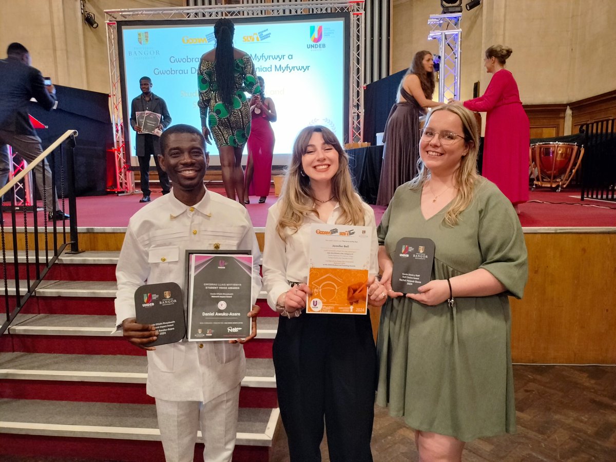 A huge congratulations, Daniel Awuku-Asare, Rachel Healand-Sloan and Dr @17Eastern on your success in the Student Led Teach Awards @BangorUni 2024! To read more about the evening, see: bangor.ac.uk/history-law-so…