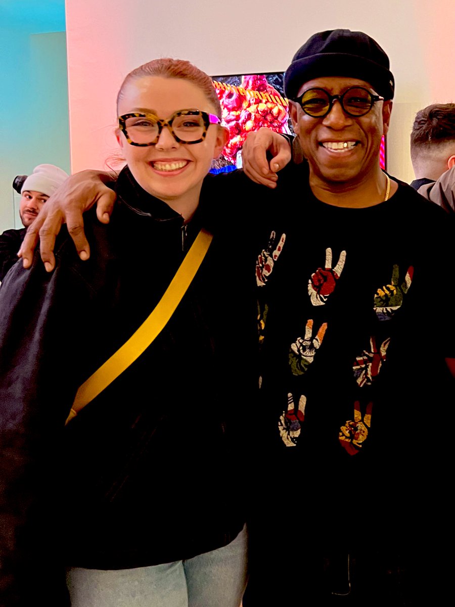 Met the legend <a href="/IanWright0/">Ian Wright</a> tonight ♥️🤍 <a href="/Arsenal/">Arsenal</a> #unclewrighty