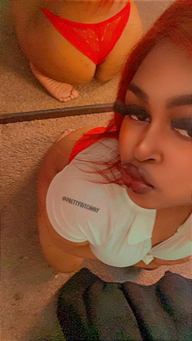 Pretty face with a thick waist😍😍 https://t.co/QcUbnCKhj4