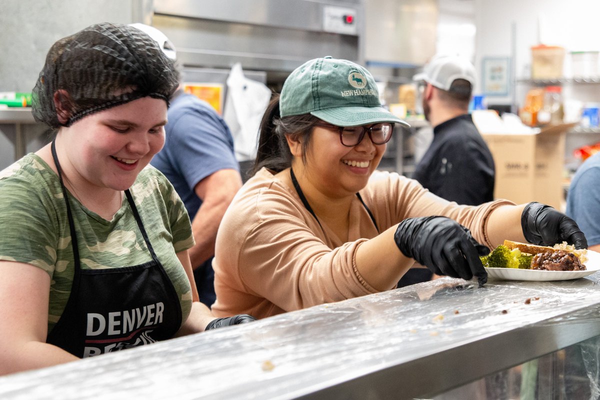 𝐇𝐞𝐥𝐩 𝐔𝐬 𝐃𝐨 𝐆𝐨𝐨𝐝 𝐖𝐨𝐫𝐤! We have spots available to volunteer for Saturday's dinner service at our Lawrence Street location in downtown Denver. If you, or your community, is available, please sign up ⤵️ denverrescuemission.org/Volunteer/ #HopeStartsHere #ChangingLives