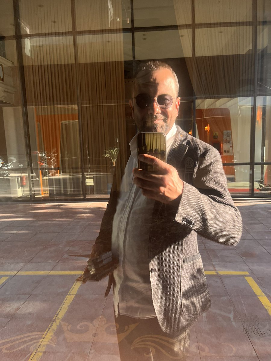 ekotoglu's tweet photo. #yansıma
#suret
#meeting
#pr
#media https://t.co/cN4X9pDbgI