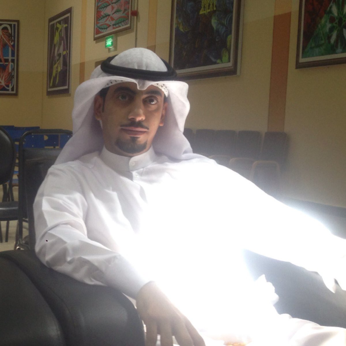 توفى اليوم المعلم الفاضل صاحب
الابتسامة الجميلة والأخلاق العاليه
 #سعد_ضبيان_الماجدي

معلم وله اثر كبير على زملاءه وطلابه
[ دعواتكم له بالرحمة والمغفرة ]
💔💔💔💔

إنا لله وإنا اليه راجعون