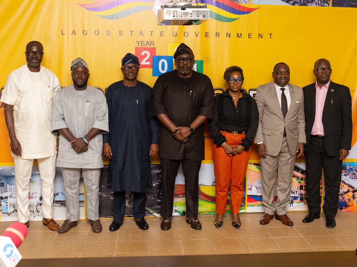 LagosMepb's tweet image. Year 2024 Ministerial Press Briefing
Mr. Ope George, Honourable Commissioner, Ministry of Economic Planning and Budget, presented the ministry&apos;s score card at today&apos;s briefing held at Alausa, Ikeja.

@jidesanwoolu @drobafemihamzat @gbenga_omo @gboyegaakosile

#AGreaterLagosRising