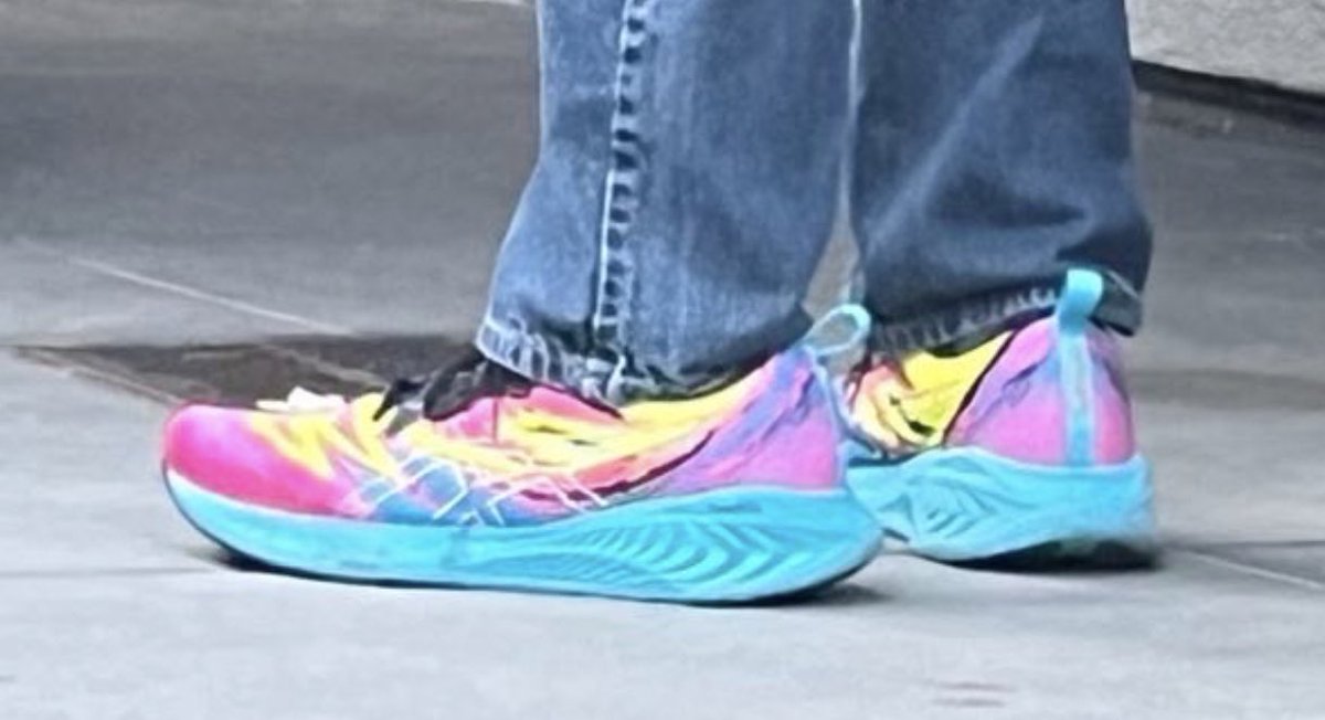 Can we have a moment of silence for the undercover cop who came to the protest encampment today wearing these hideous shoes? 😔