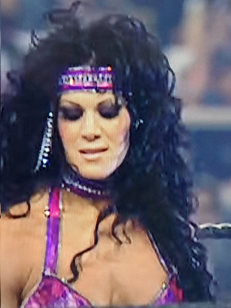 ChynaJoanLaurer's tweet image. #chyna awesome outfit. Wrestlemania 17 vs ivory #icon #wwe