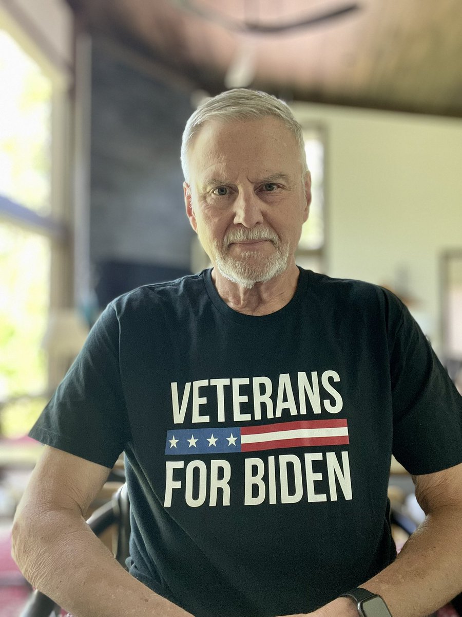 My new t-shirt arrived.  I’m committed to America and to democracy, so I’m ridin’ with @JoeBiden and doing all I can to defeat the flatulent immoral insurrectionist @realDonaldTrump.  Veterans aren’t suckers or losers.

@votevets 
#VeteransAgainstTrump 
#VeteransForBiden