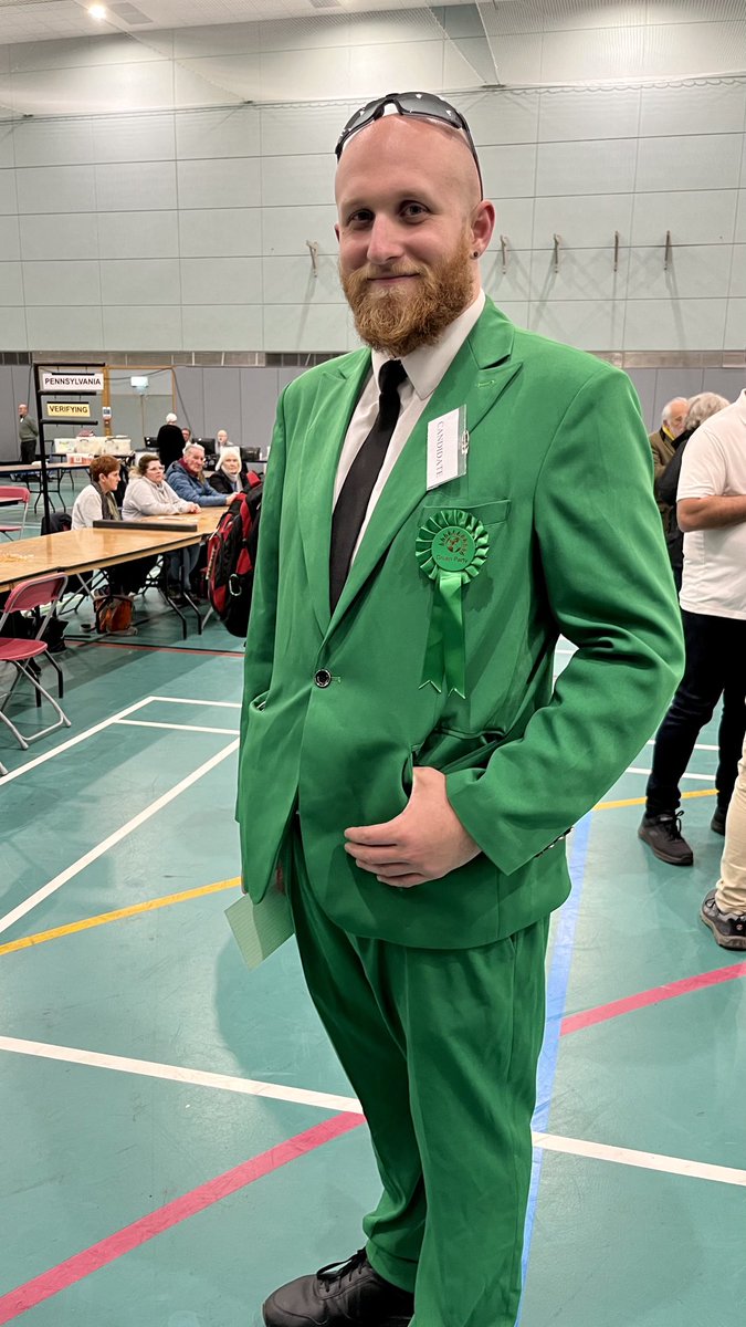 No prizes for guessing which party this gentleman is from… #localelections #Exeter