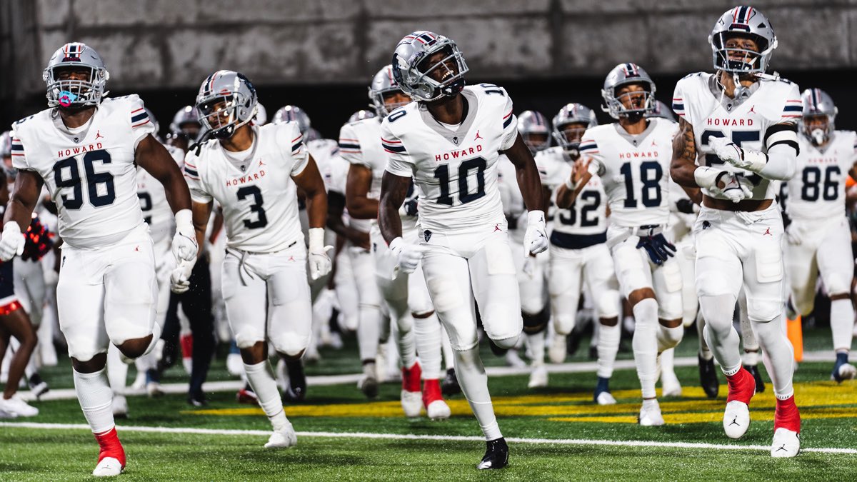 After a great workout and conversation with @coachnickgould I’m blessed to receive my 9th Division 1 Offer from Howard University!! @Coach_Douglas_ @RivalsFriedman @PRZPAvic @EdOBrienCFB