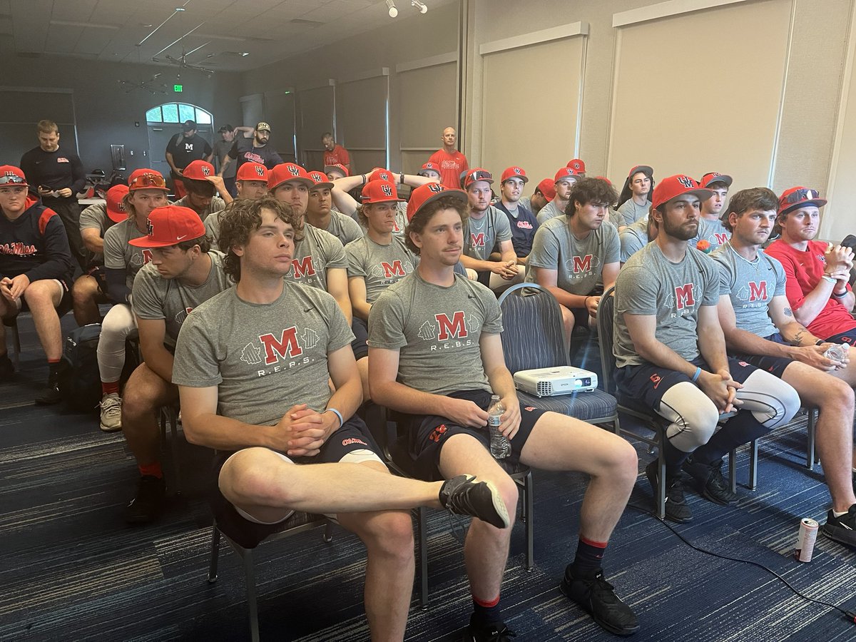 Continuing our Power of a Positive Team Work w/ @OleMiss @OleMissSports @OleMissBSB Always love sharing @JonGordon11’s message with Players, Coaches & Teams. Talked about the importance of confidence & belief as they finish their season & battle for a post-season appearance.