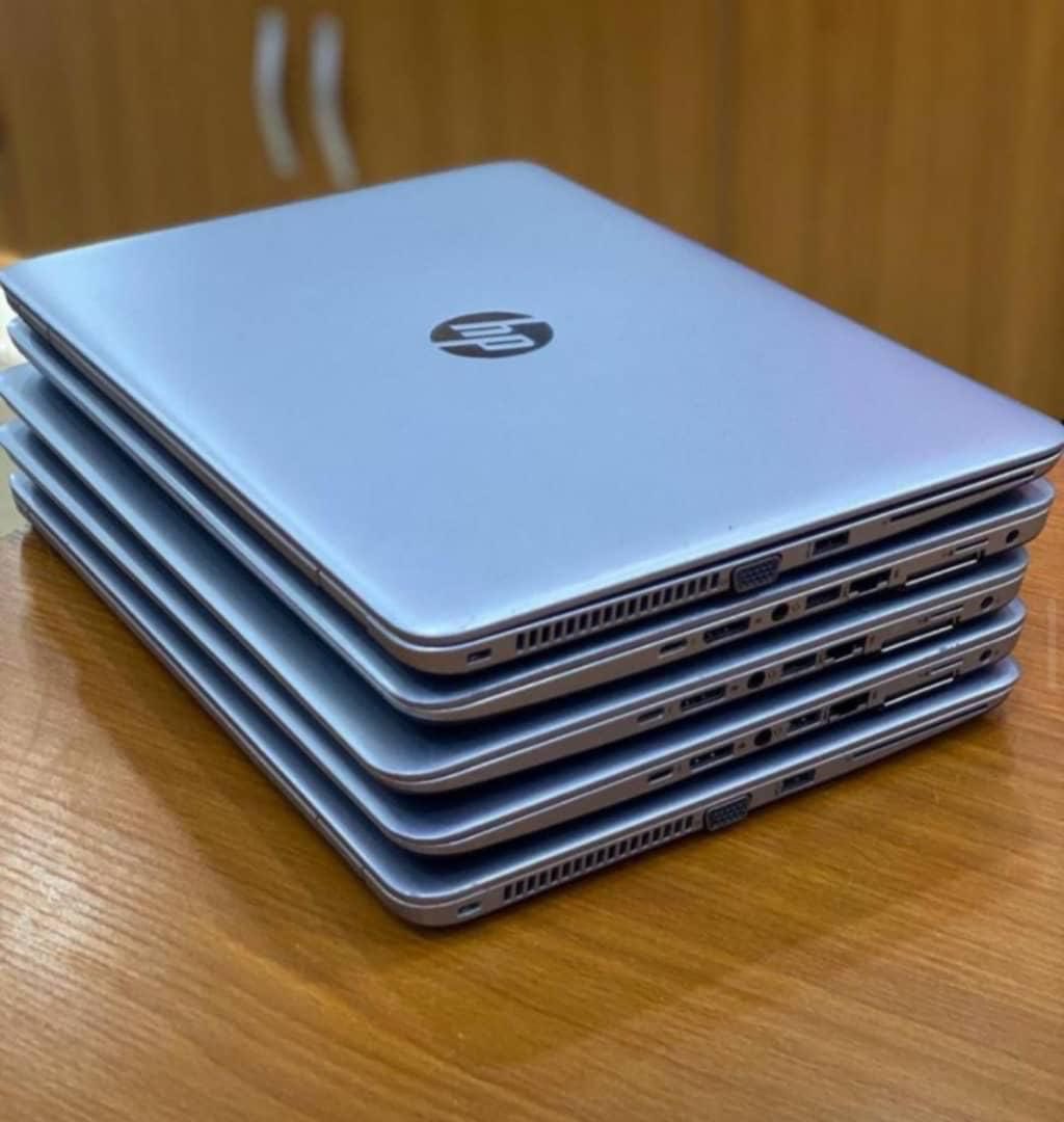 HP ELITEBOOK 840 G3 Intel@ core i5 6th gen vpro base @2.50ghz, turbo frequency @3.00ghz •14 inches •Memory speed: 2400mhz •Ram: 8GB DDR4 •256GB SSD •Graphics: intel HD 520(4GB) •Fingerprint •Keyboard💡 •sim slot •Thunderbolt port •Win 10 •TOUCH Ghc 3400✅ ☎️0241636577