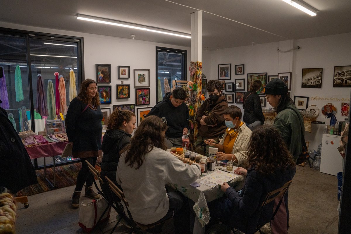 If it’s free it's for us! Join us for FREE Workshop Weekend! #FirstFriday, Saturday, and Sunday take a free workshop with one, two, or more of our studio artists.nTimes vary. Learn more: bit.ly/3wkVKo8 #MyPhillyWaterfront #CherryStreetPier