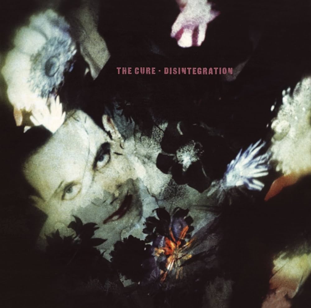 Para muchos, el álbum de rock perfecto 💿 Hoy se cumplen 35 años del lanzamiento de Disintegration de The Cure, ¿cuál es tu rola favorita de este discazo?