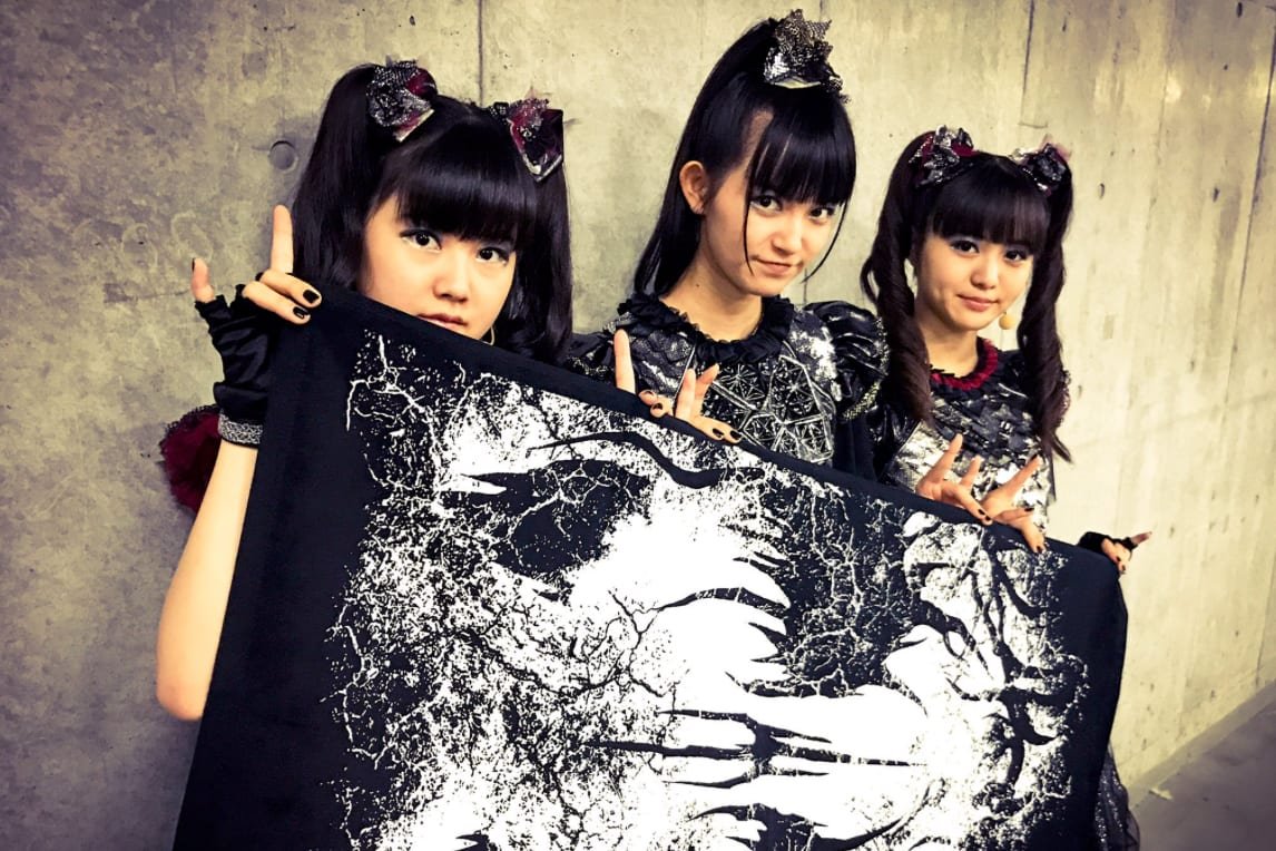 おはゆいございもあすぅ🤘 G.W.中盤、きょうは洗濯日和となりそうですよ👕 #BABYMETAL