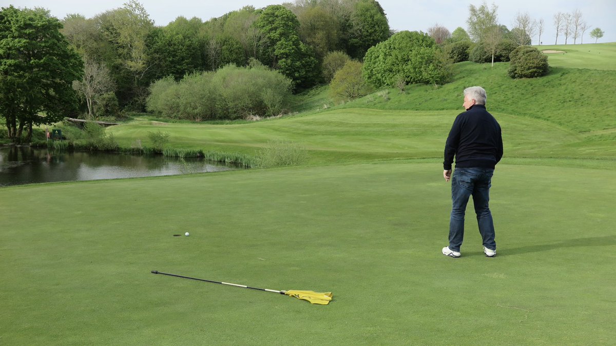 Day one of @GolfMonthly trip to NI/Ireland with @JezzEllwoodGolf and this was his woefully short putt for eagle on the 15th @RoeParkResort - a course with plenty of strong and interesting holes… but please pay more attention to his choice of legware ! That’s all I’m saying….