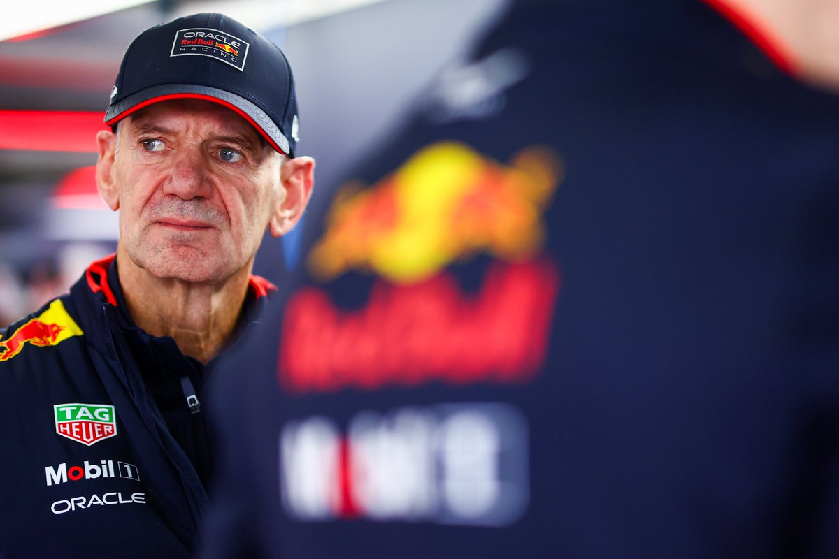 Manca l'annuncio ufficiale, ma il destino dell'ambitissimo ingegnere 65enne Adrian #Newey sarà (salvo sorprese) alla #Ferrari. Avrà il ruolo di super consulente a iniziare dall'aprile del 2025, con la possibilità di lavorare sul nuovo progetto #F1 del 2026. 🚨🏎

[@SkySport]