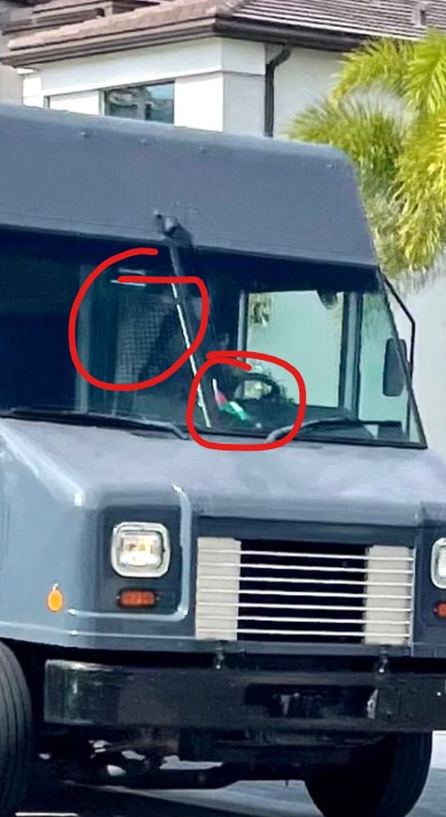 How would you feel if you saw this in your predominantly Jewish neighborhood? The flag of hate driving around South Florida and instigating. Truck number USDOT2881058 @JeffBezos @benshapiro @BillAckman #Antisemitism #southflorida @amazon @AmazonHelp