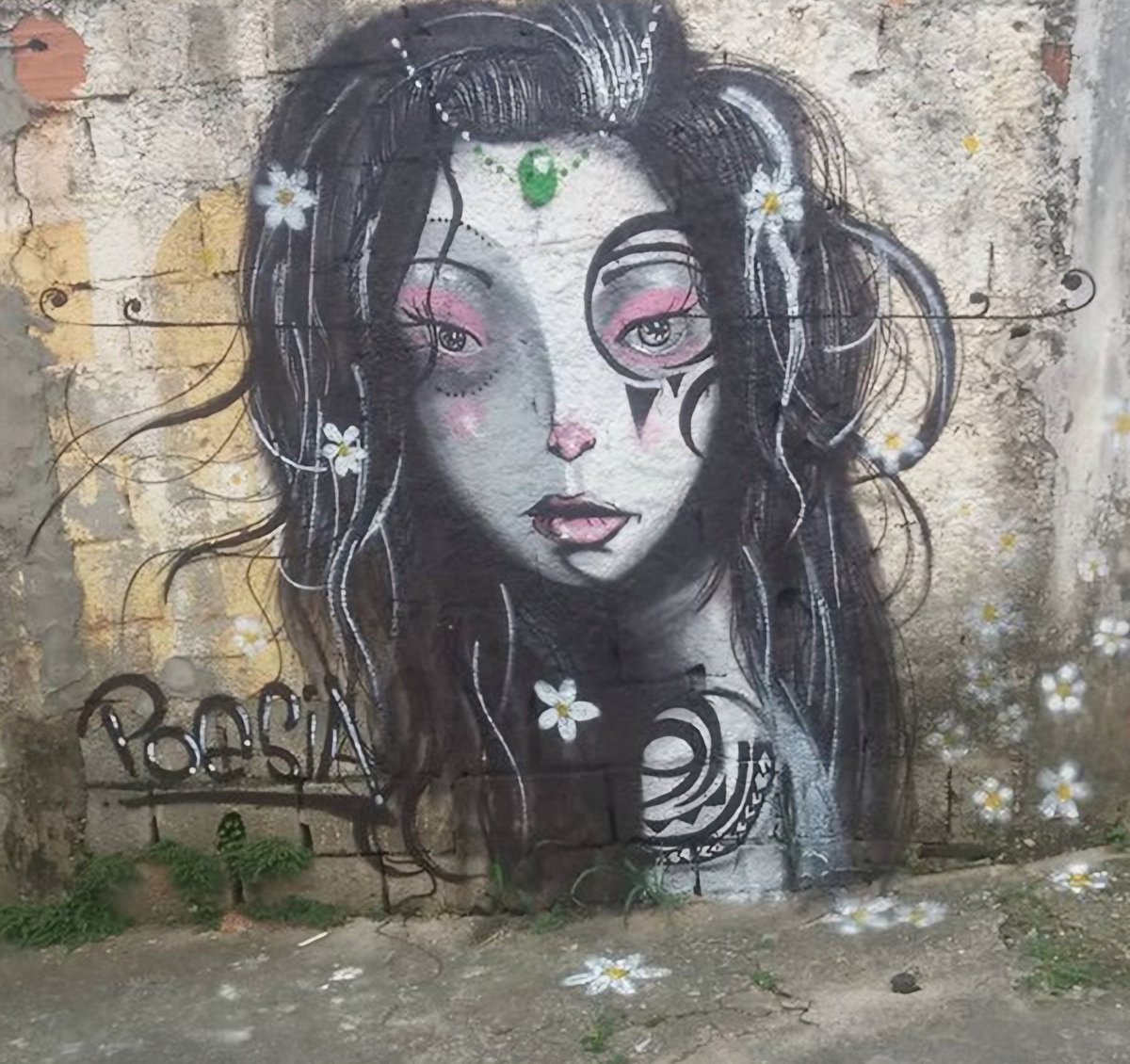 #streetart. #urbanart. #mural
* Poesia *
By : Harry Borges