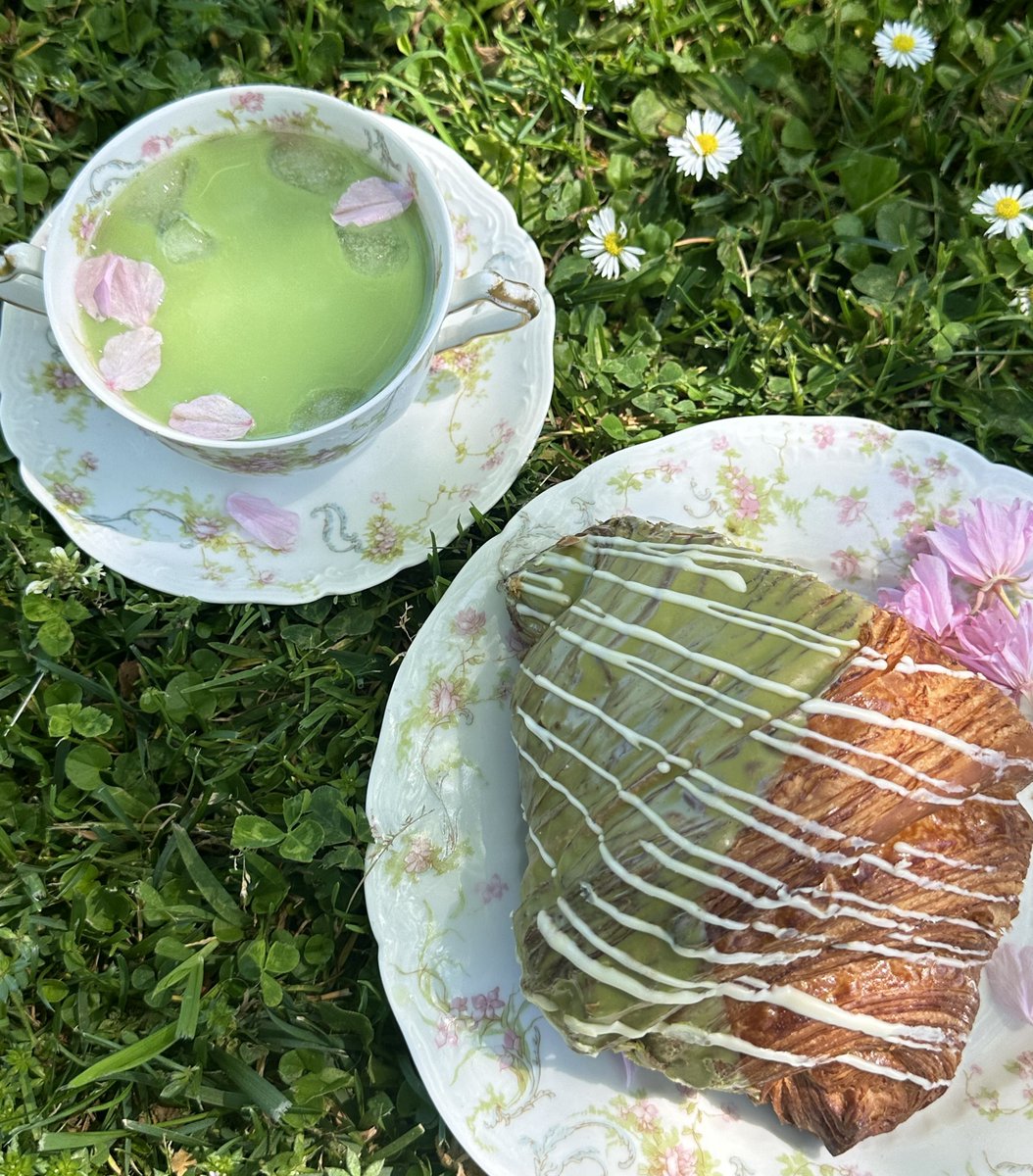 happy matcha day!! for my first cup of matcha, I’m having a soy matcha latte and a matcha croissant with matcha filling 🍵🥐🌸