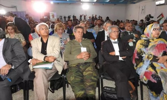 Conférence médiatique sur la question du #Sahara_Occidental 🇪🇭 et ses développements 🔗aps.dz/monde/170308-c…