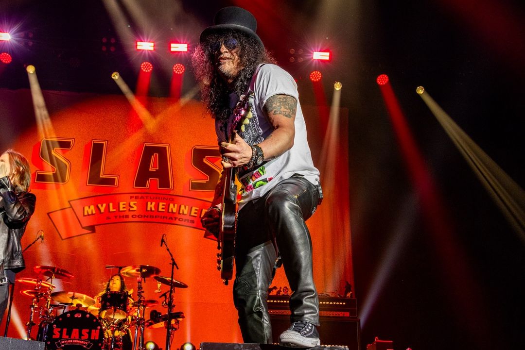 #Slash live in Zurich. Photos by Barbara Wasserfallen

#SMKC