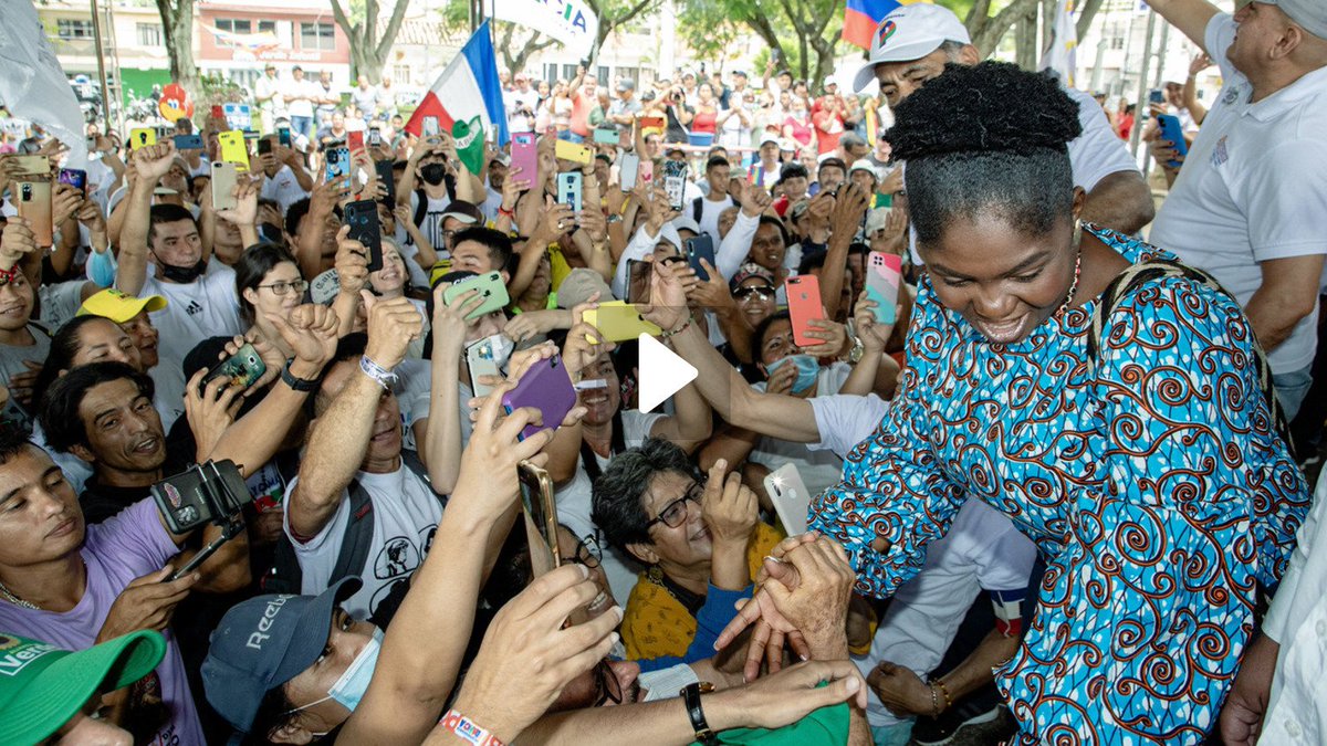 Hoy inicia la gira @Ambulante en Veracruz 🎉 La cita es a las 20:00 en el Teatro del Estado General Ignacio de la Llave para el documental IGUALADA, sobre Francia Márquez, primera vicepresidenta afrolatina. La entrada es gratuita.