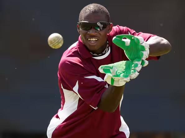 Devon Thomas banned for five years!

ICC has banned West Indies' Devon Thomas from cricket for 5 years. He was accused of fixing in the cricket leagues of Sri Lanka, UAE, and West Indies 

@ICC | #Matchfixing